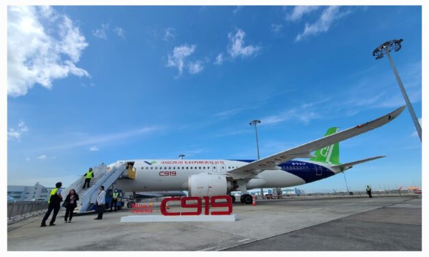 Static display of C919 & ARJ21